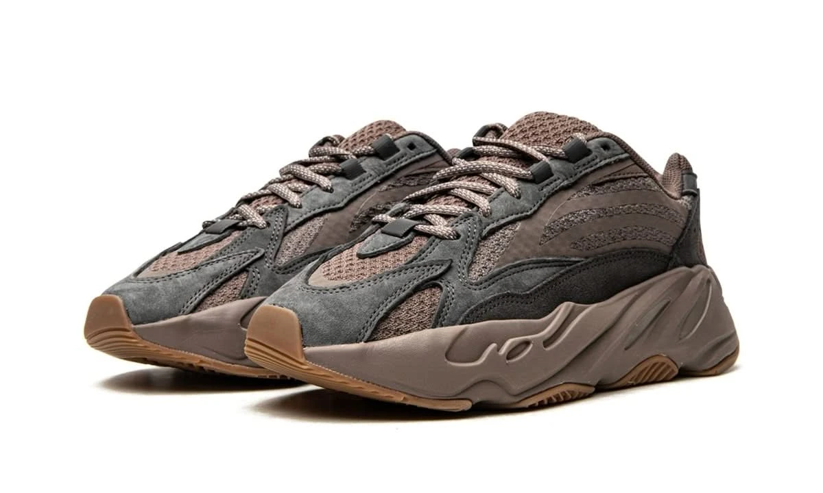 ADIDAS Yeezy 700 V2 Mauve 4 ADIDAS Yeezy 700 V2 Mauve – Image 2