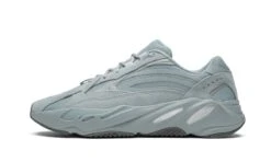ADIDAS Yeezy Boost 700 V2 Hospital Blue