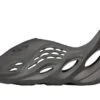 ADIDAS Yeezy Foam RNNR Carbon 1 ADIDAS Yeezy Foam RNNR Carbon -Chaussure Boutique yeezy foam rnnr carbon 396620