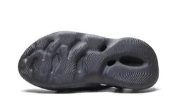 ADIDAS Yeezy Foam RNNR Mineral Blue -Chaussure Boutique yeezy foam rnnr mineral blue 612717