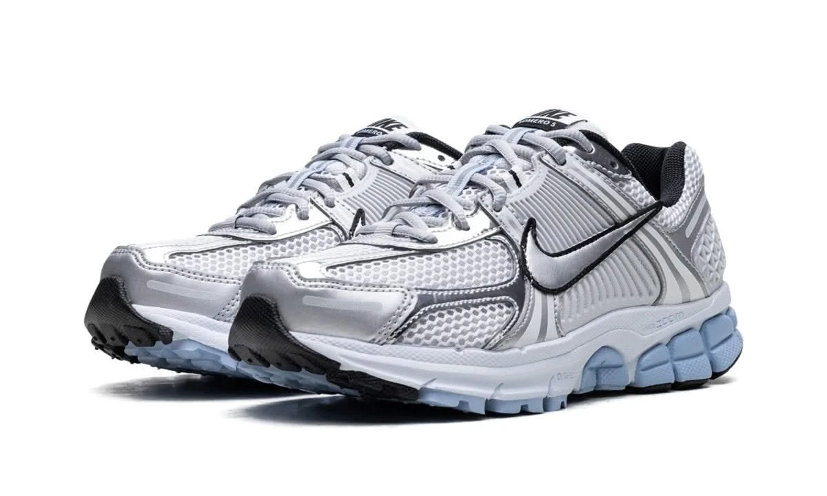 Nike Zoom Vomero 5 Metallic Silver Blue Tint 4 Nike Zoom Vomero 5 Metallic Silver Blue Tint – Image 2