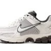Nike Zoom Vomero 5 Phantom Light Iron Ore 1 Nike Zoom Vomero 5 Phantom Light Iron Ore -Chaussure Boutique zoom vomero 5 phantom light iron ore 901445