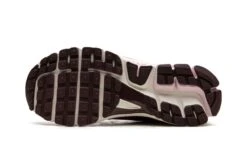 Nike Zoom Vomero 5 Pink Foam Team Red -Chaussure Boutique zoom vomero 5 pink foam team red 338368