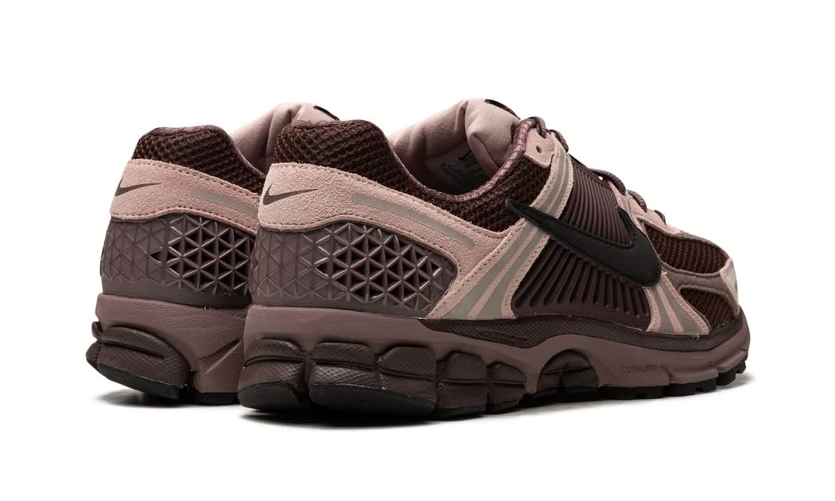 Nike Zoom Vomero 5 Plum Eclipse 5 Nike Zoom Vomero 5 Plum Eclipse – Image 3
